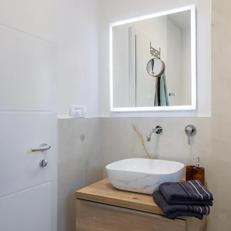 Summer Breeze Okrug Gornji Apartment Trogir